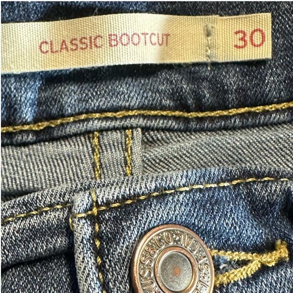 Levi's Medium Wash Classic Bootcut Jeans Size 30 - Picture 3 of 9